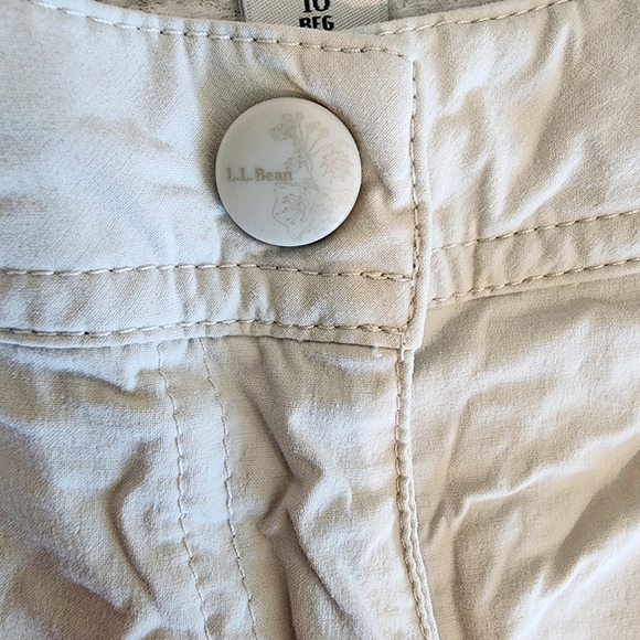 L.L. Bean Nylon Khaki Shorts Woman's 10 Zipper Cargo Pocket Stretch Waist EUC - Picture 5 of 11